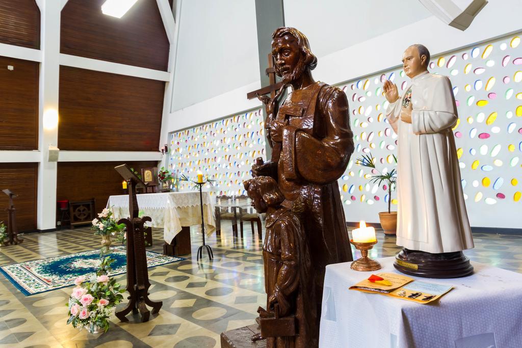 Pousada Sagrados Corações Pindamonhangaba Extérieur photo