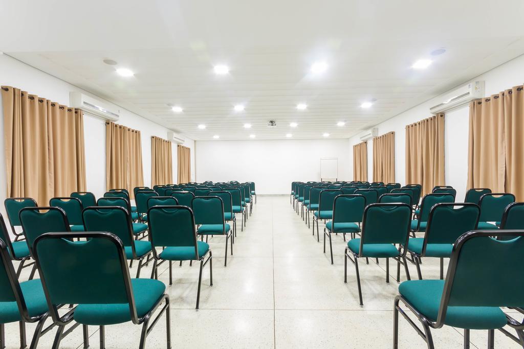 Pousada Sagrados Corações Pindamonhangaba Extérieur photo