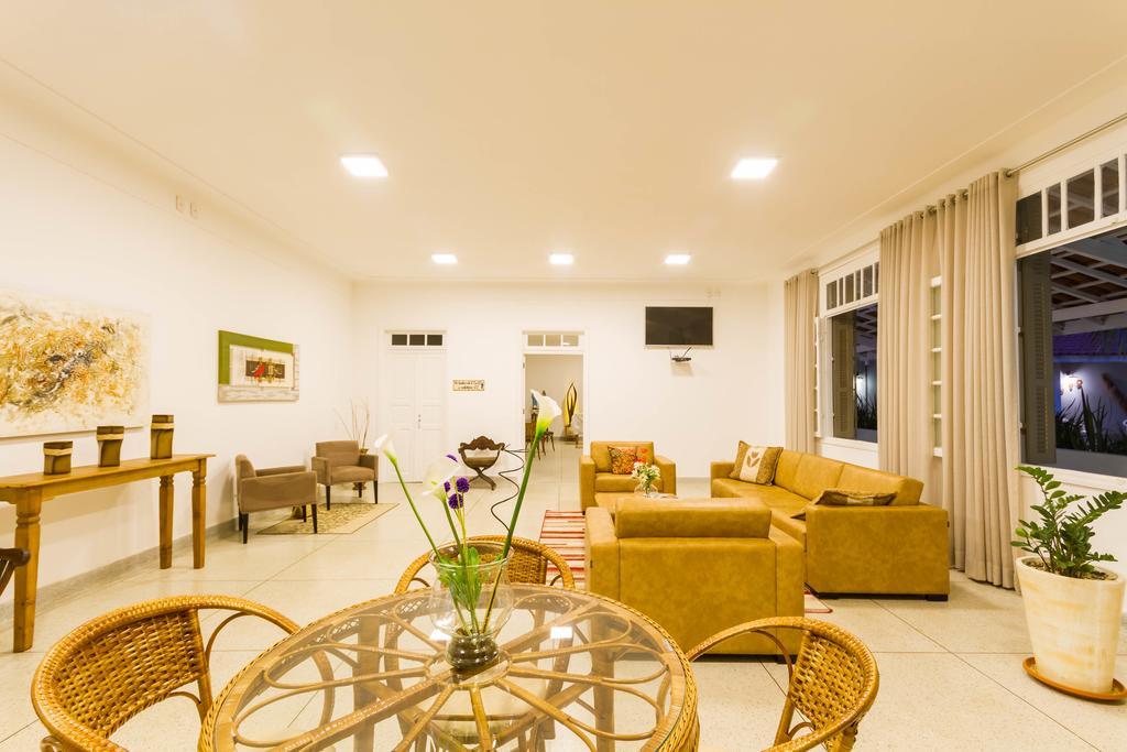 Pousada Sagrados Corações Pindamonhangaba Extérieur photo